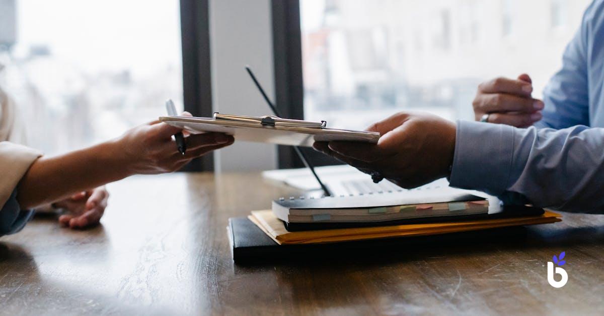 ASSOCIATE RECRUITER JOB DESCRIPTION - BIZCRM APP